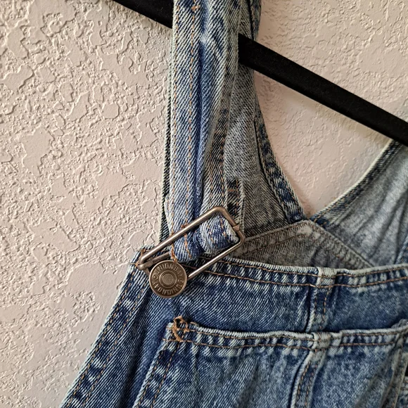Vintage Unionbay Denim Overalls with Pocket Detail - Picture 3 of 8
